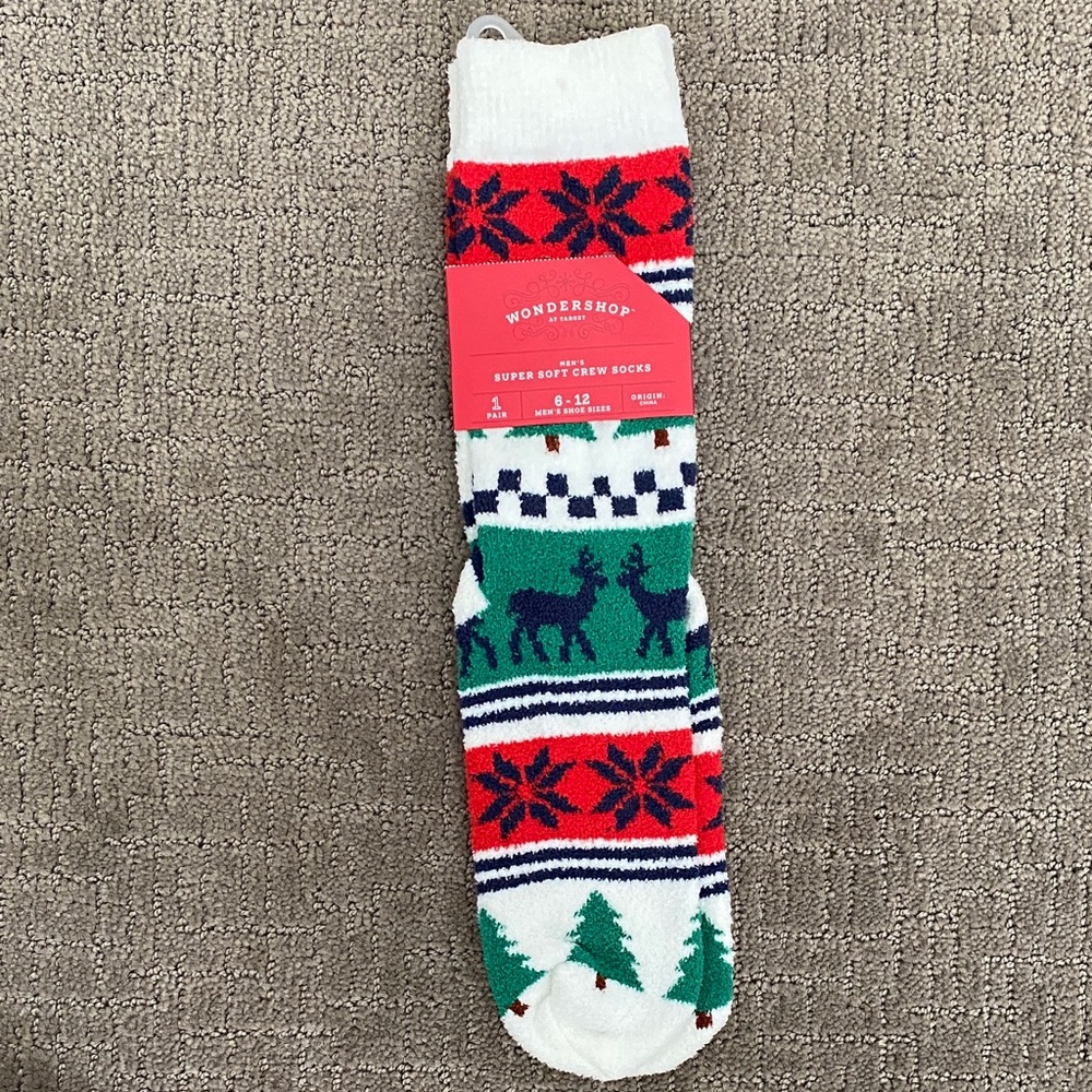 Wondershop Holiday Red and Green Patterned Socks